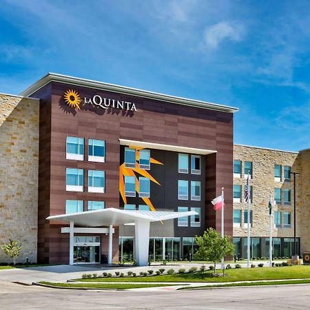 La Quinta Inn & Suites By Wyndham 特勒尔 外观 照片