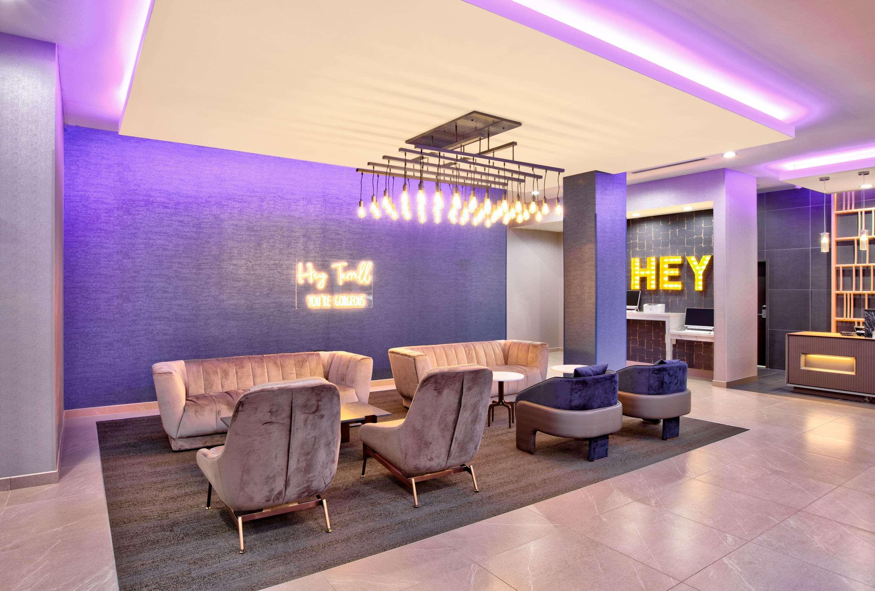 La Quinta Inn & Suites By Wyndham 特勒尔 外观 照片