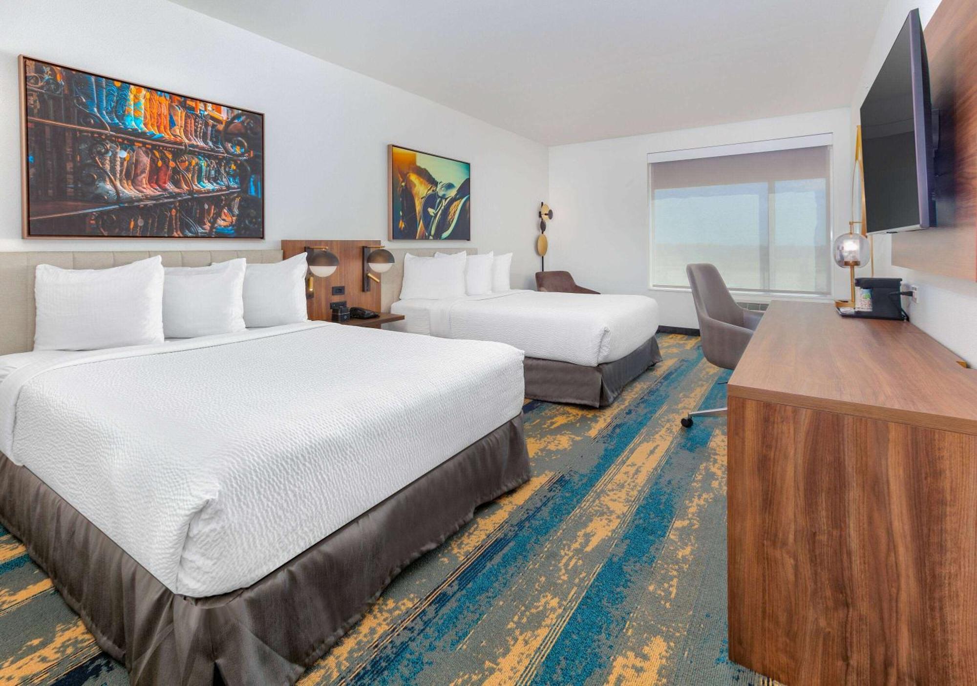 La Quinta Inn & Suites By Wyndham 特勒尔 外观 照片