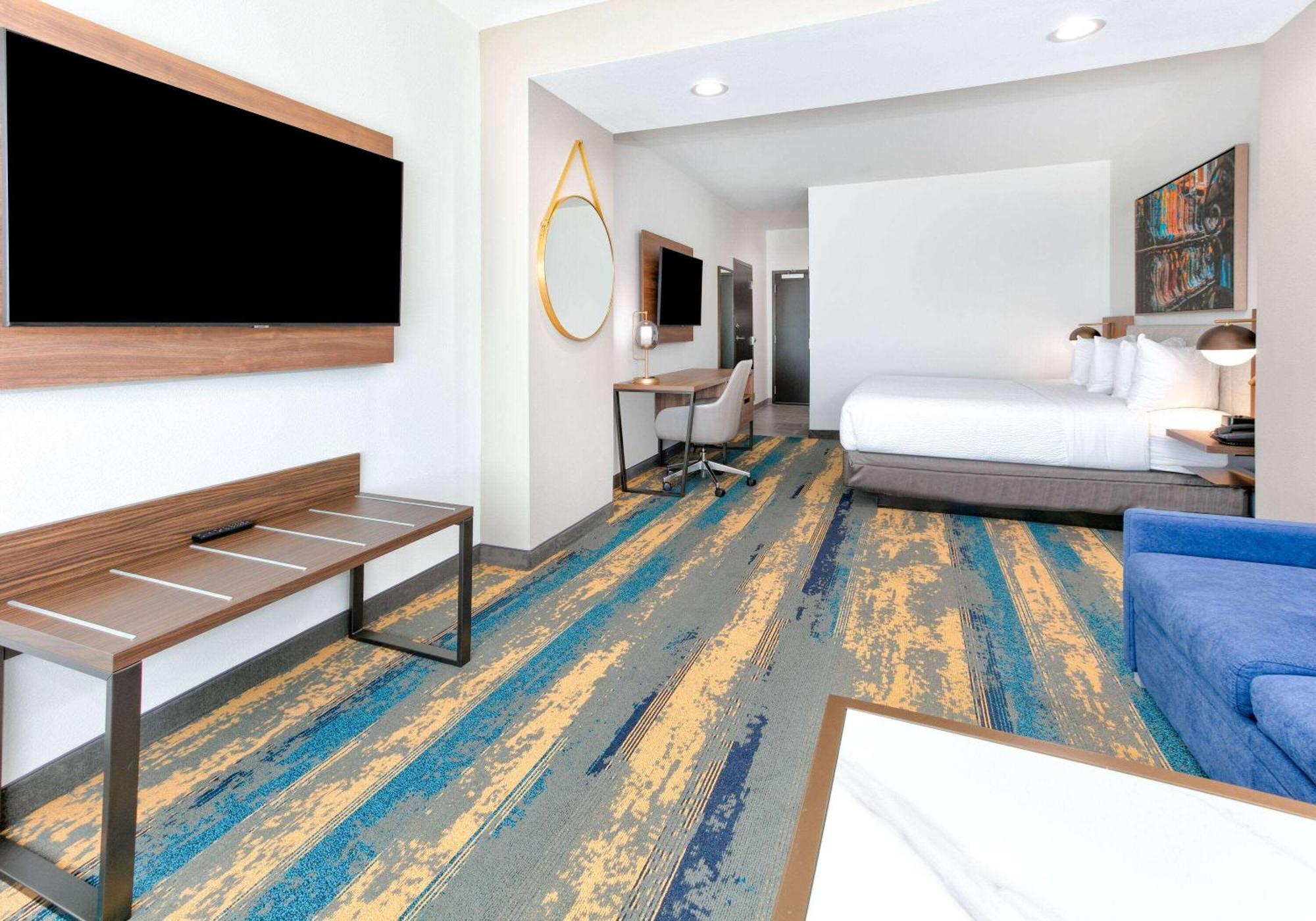 La Quinta Inn & Suites By Wyndham 特勒尔 外观 照片