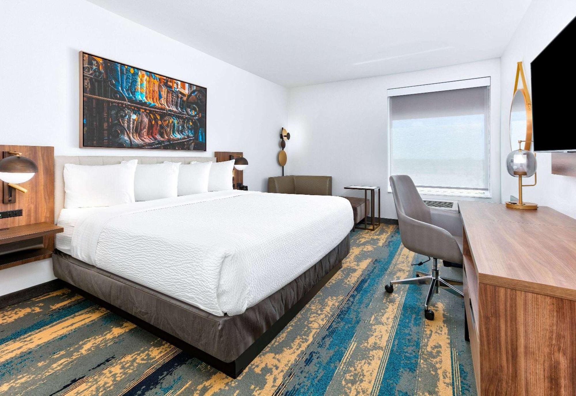 La Quinta Inn & Suites By Wyndham 特勒尔 外观 照片