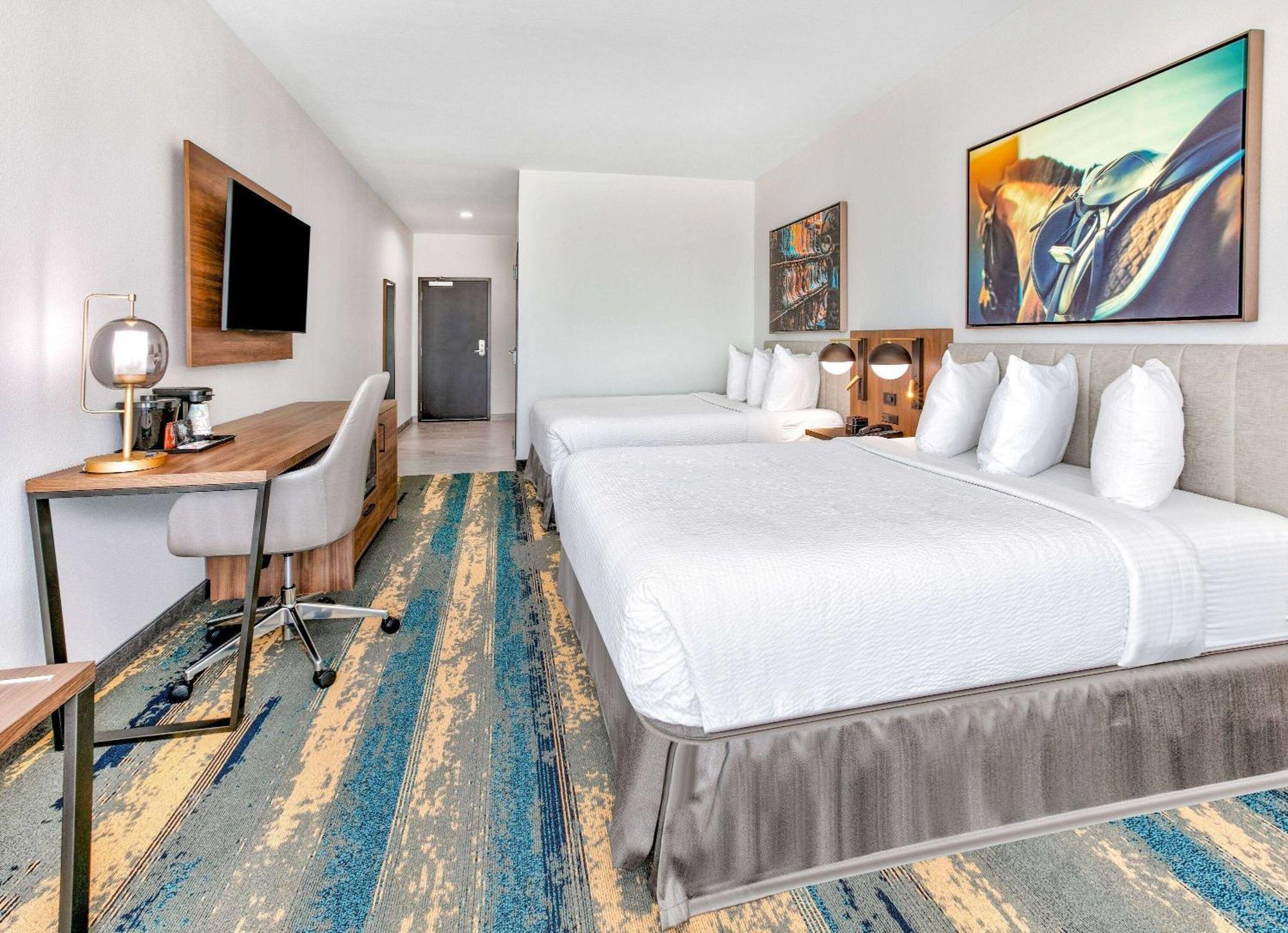 La Quinta Inn & Suites By Wyndham 特勒尔 外观 照片